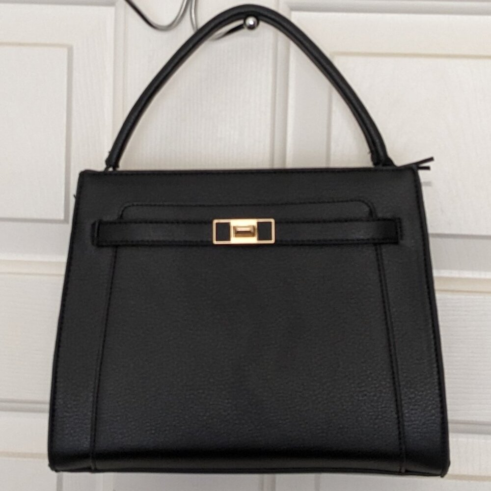 La Terre Pre Approved Vegan Leather/Faux Leather Purse, New With Tags,